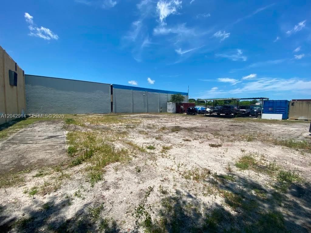 3367 NW 68th St, Miami FL 33147 photo 4