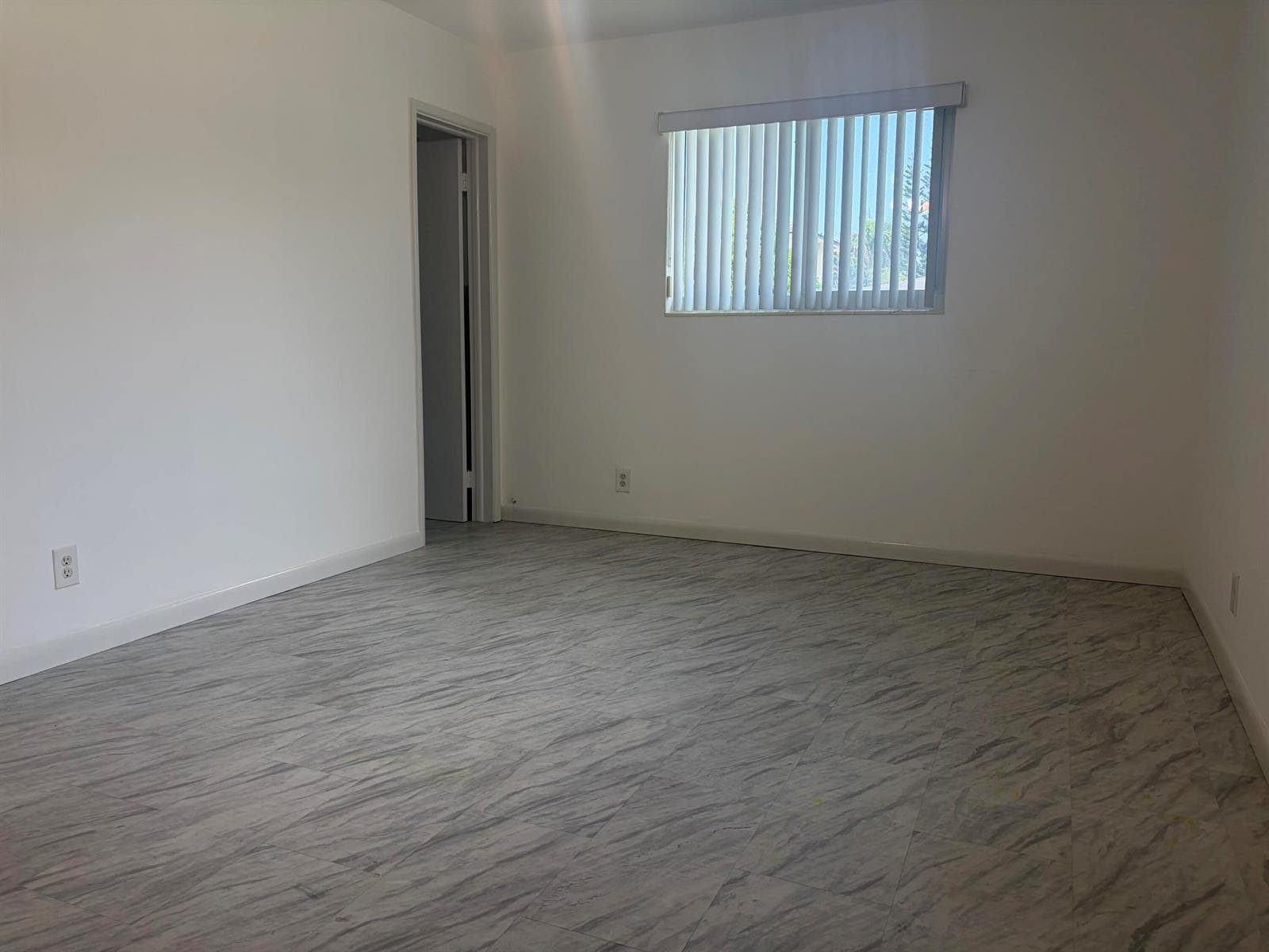 1531 Garfield Street # 1, Hollywood FL 33020 photo 2