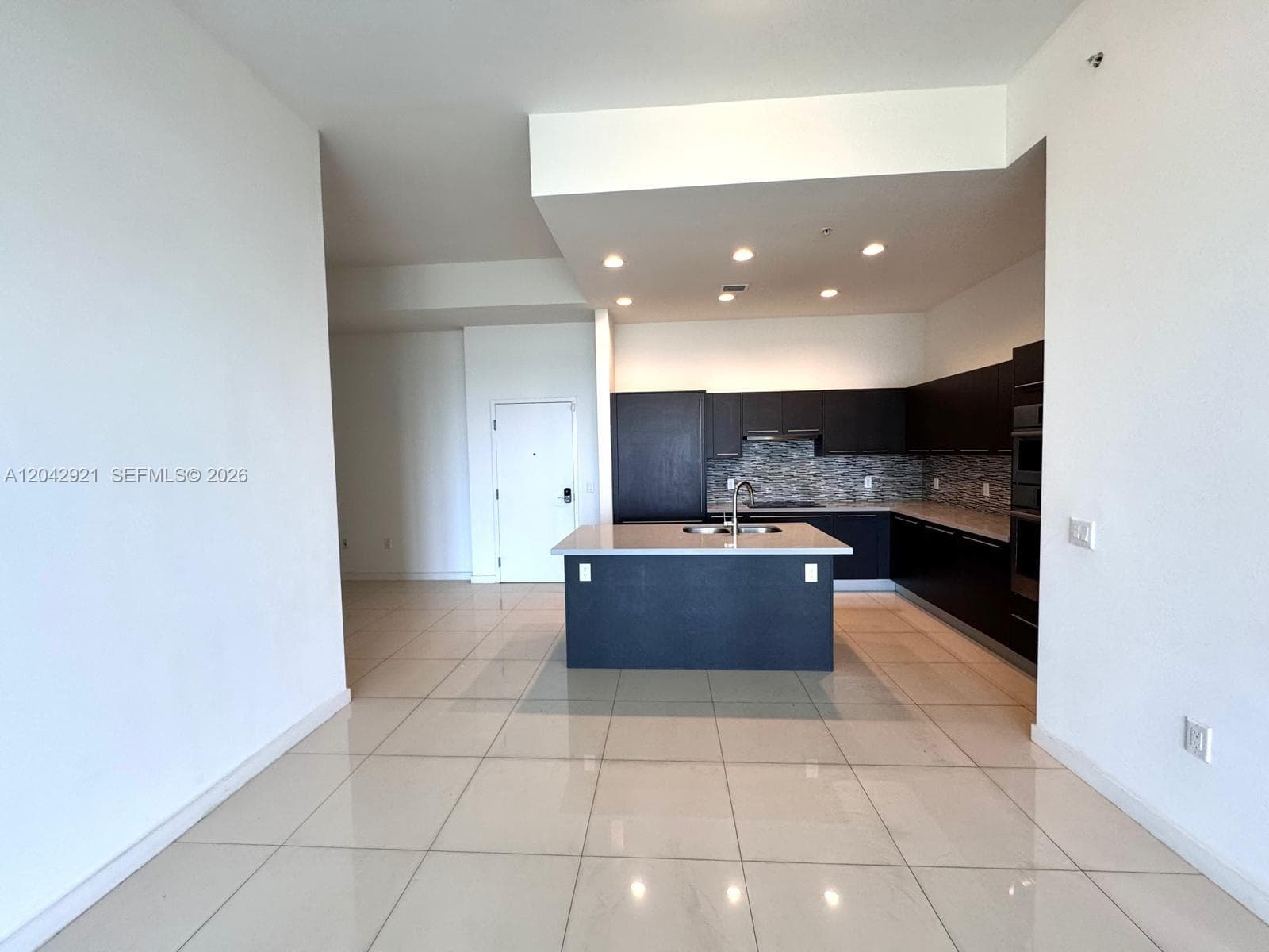 7825 NW 107th Ave # 706, Doral FL 33178 photo 4