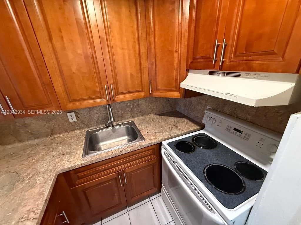 4370 NW 11th St # 214, Miami FL 33126 photo 2