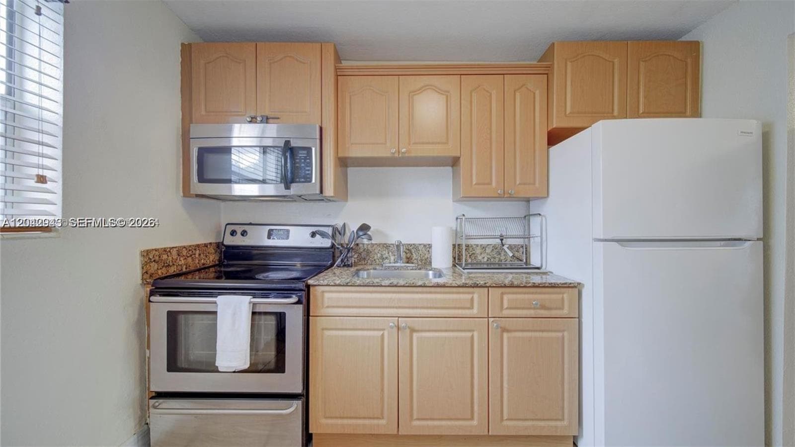 427 SW 6th St # 4, Miami FL 33130 photo 4