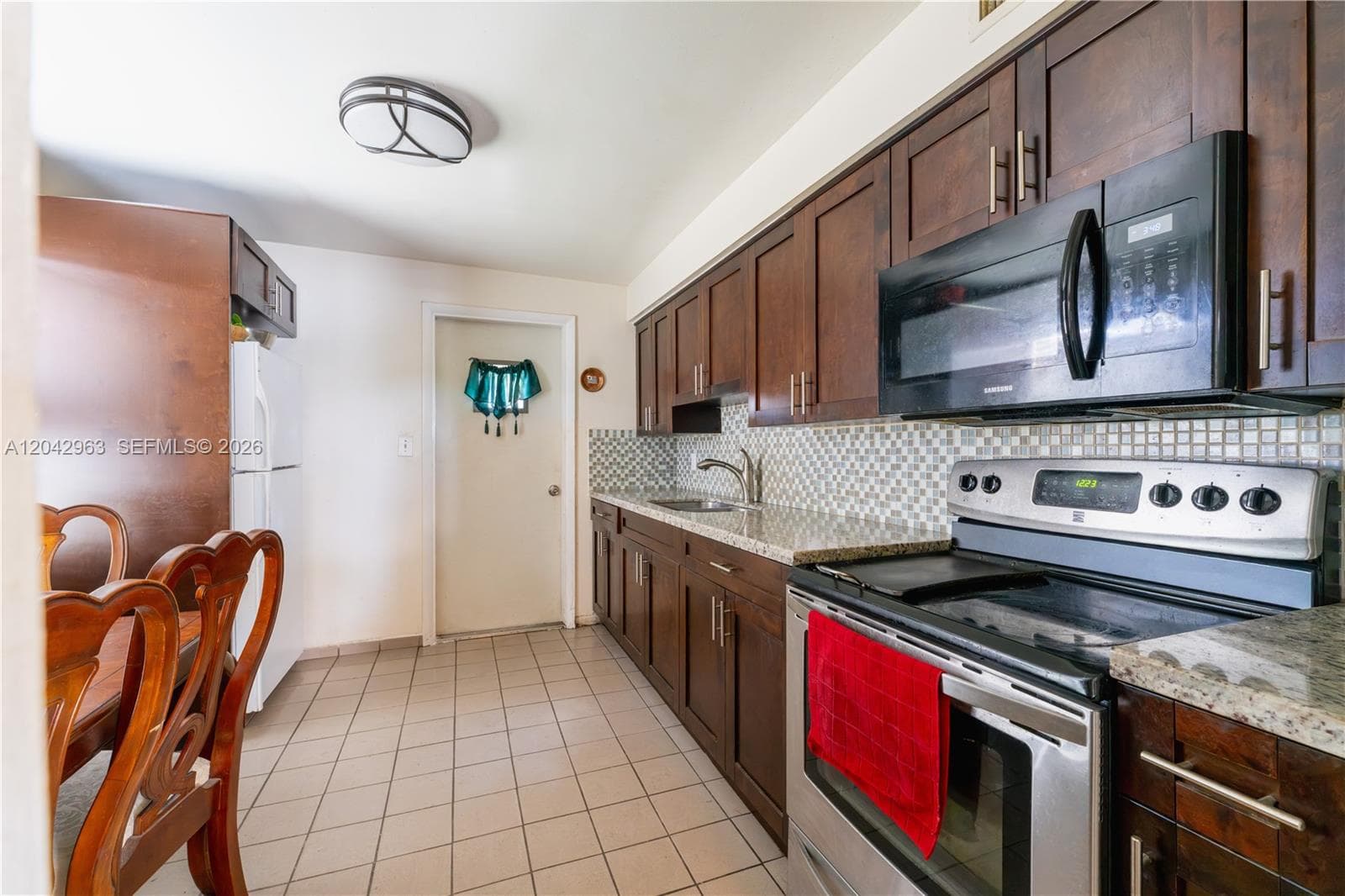 9265 SW 38th St, Miami, FL 33165 photo 3