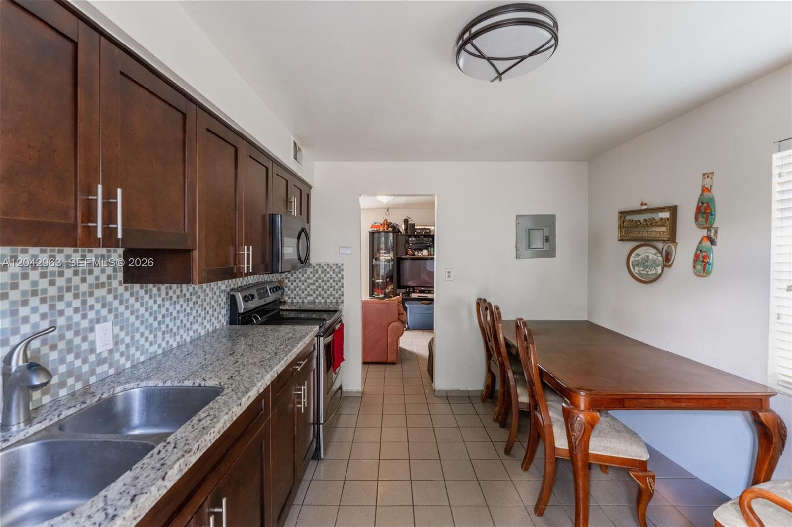 9265 SW 38th St, Miami, FL 33165 photo 5