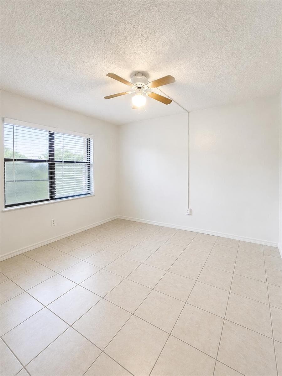 2050 Oleander Boulevard # 105, Fort Pierce FL 34950 photo 2