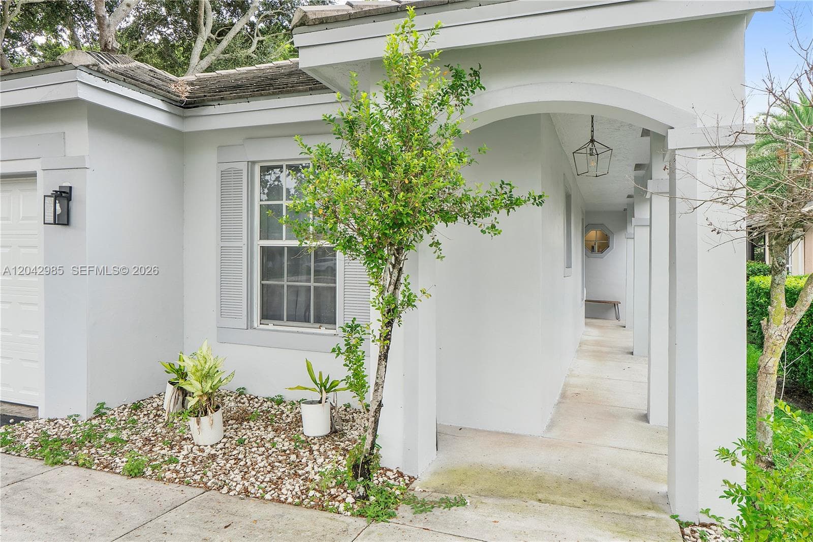 9161 N Lake Park Cir N, Davie FL 33328 photo 3