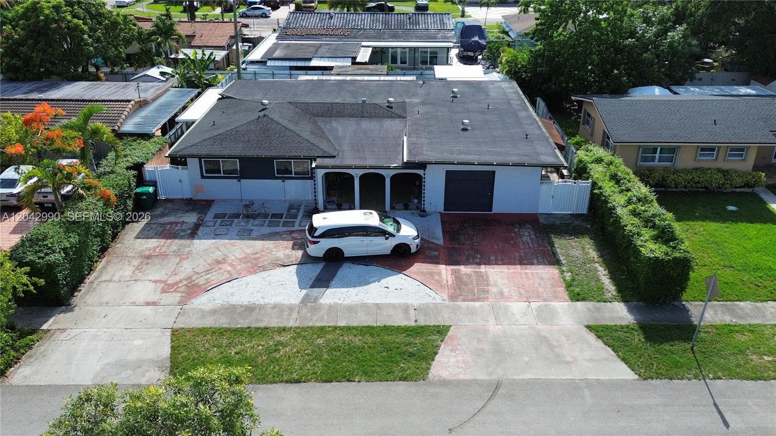11512 NW 58th Ave, Hialeah FL 33012