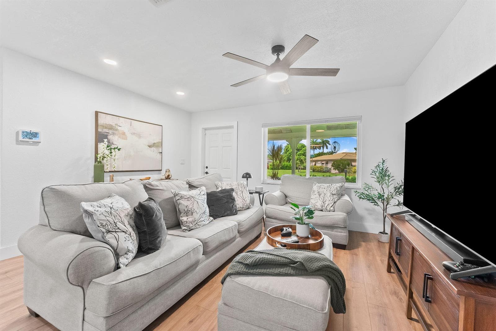 7100 NW 92nd Avenue, Tamarac FL 33321 photo 4