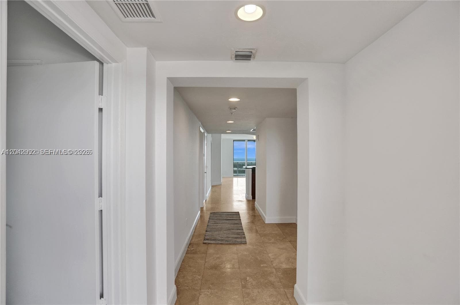 15051 Royal Oaks Ln # 2603, North Miami FL 33181 photo 3