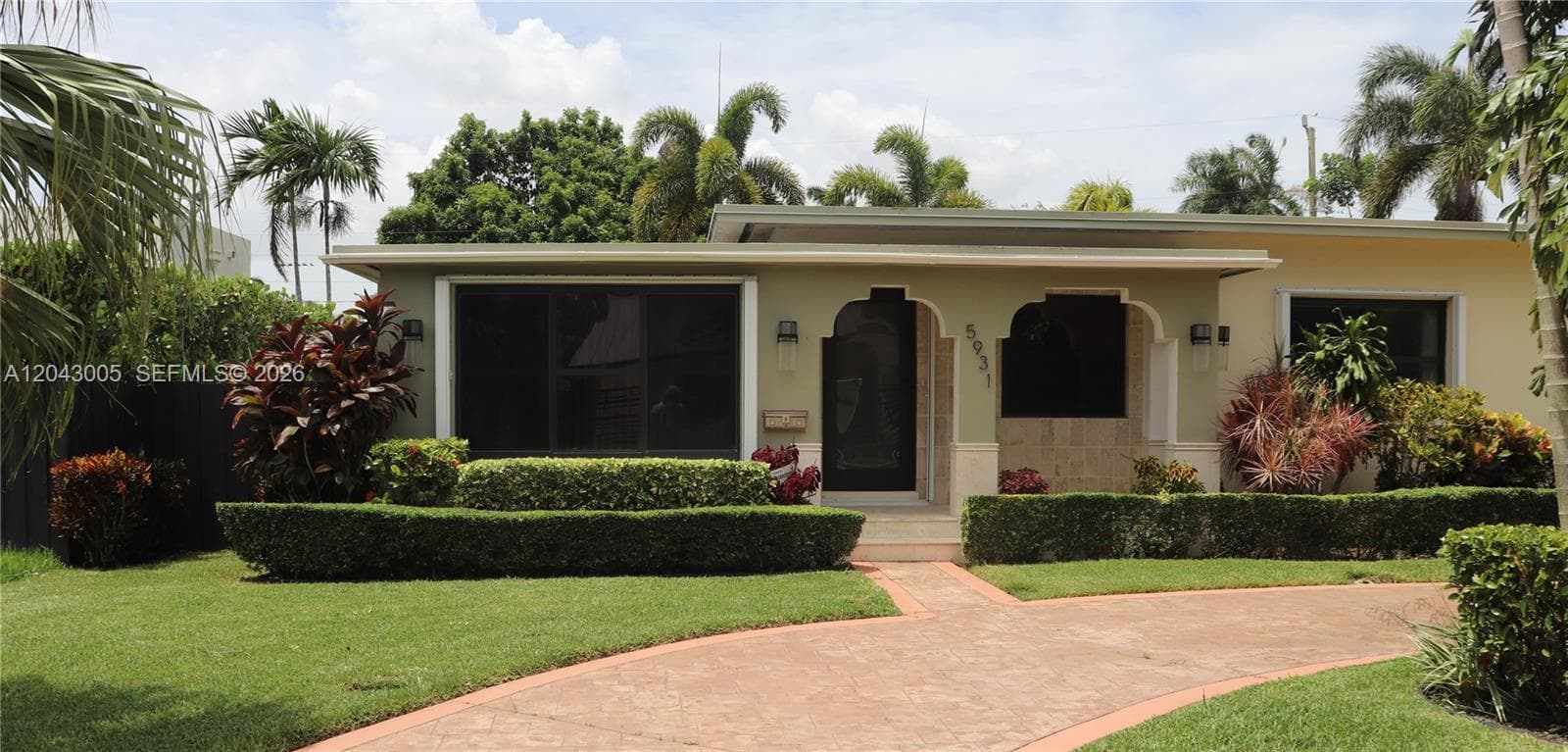 5931 SW 46th St, Miami FL 33155 photo 2