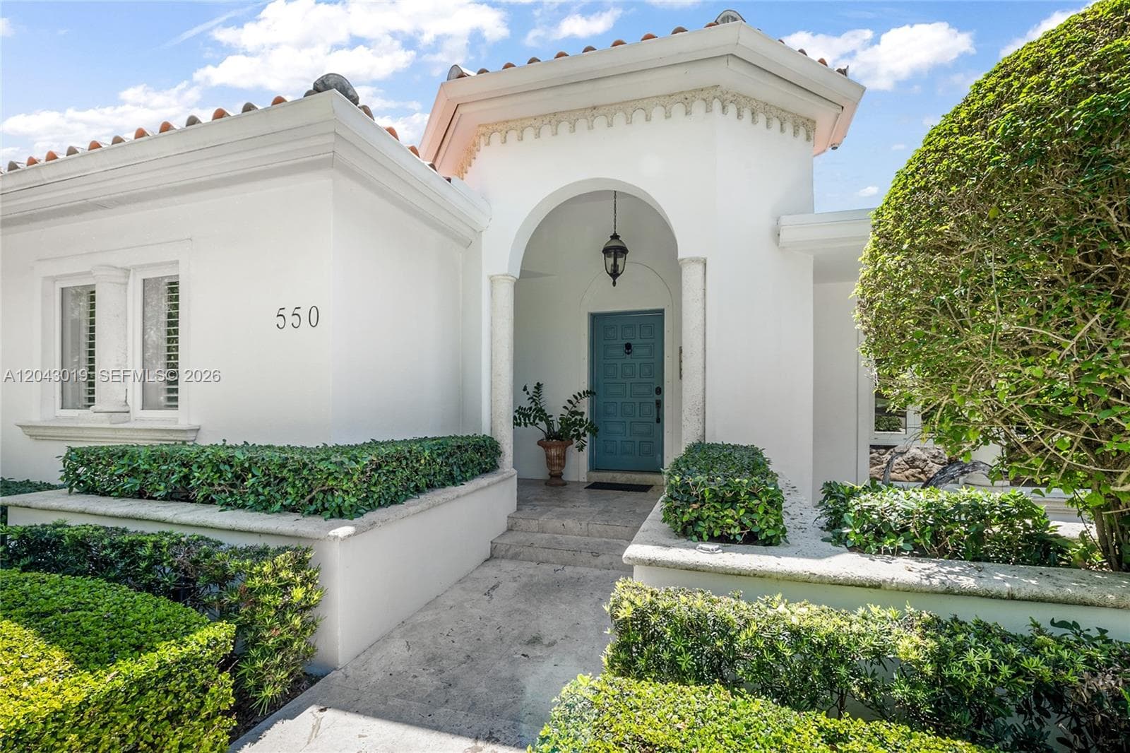 550 Jeronimo Dr, Coral Gables FL 33146 photo 2