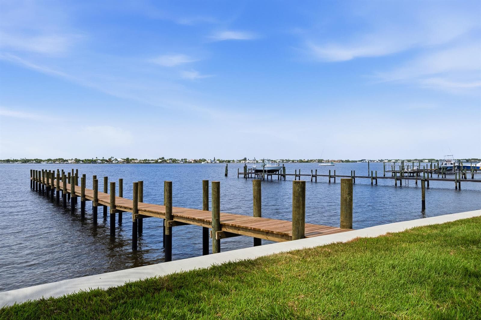 911 NW Sunset Terrace, Stuart FL 34994 photo 3