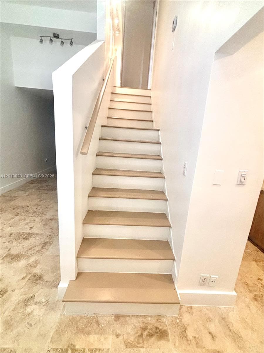 2666 Tigertail Ave # 114, Miami FL 33133 photo 4