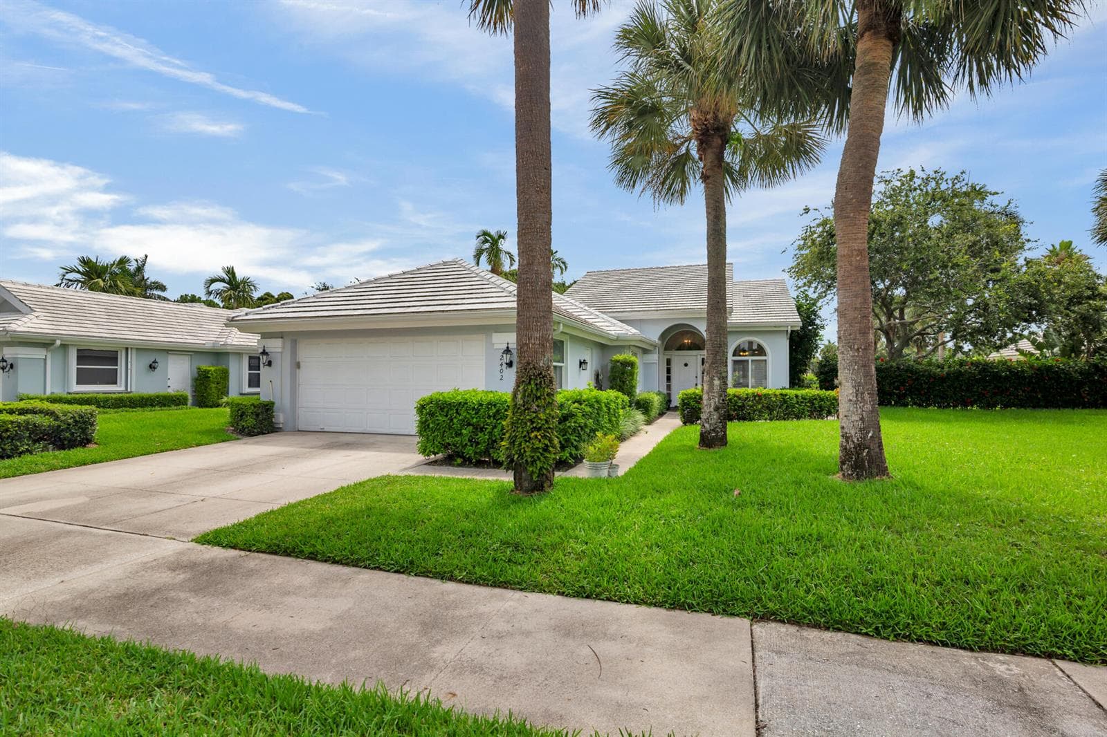 2402 Saratoga Bay Drive, West Palm Beach FL 33409 photo 3