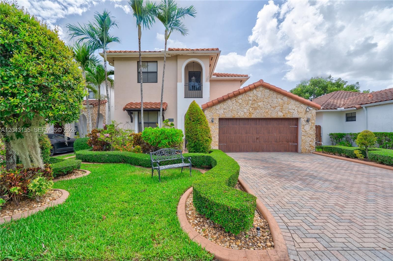 1016 NW 99th Psge # 1016, Miami, FL 33172 photo 2