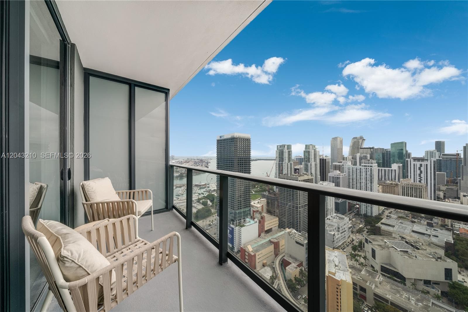 159 NE 6th St # 4212, Miami FL 33132 photo 5