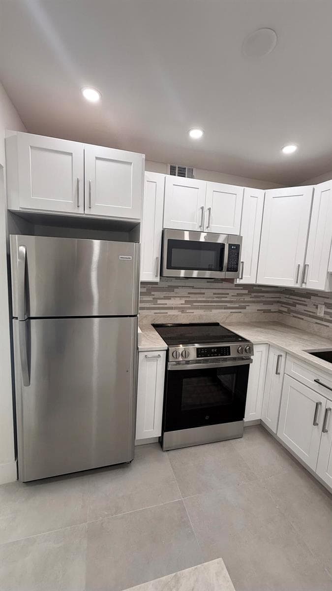 6505 Winfield Boulevard, Margate FL 33063 photo 5