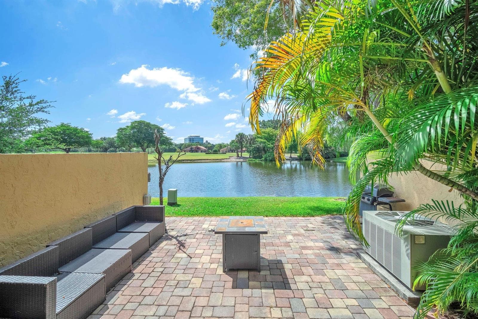 740 E Coco Plum Circle # 3, Plantation FL 33324 photo 2