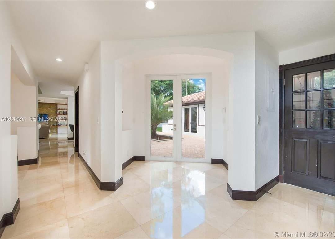 8164 SW 171st St, Palmetto Bay FL 33157 photo 4