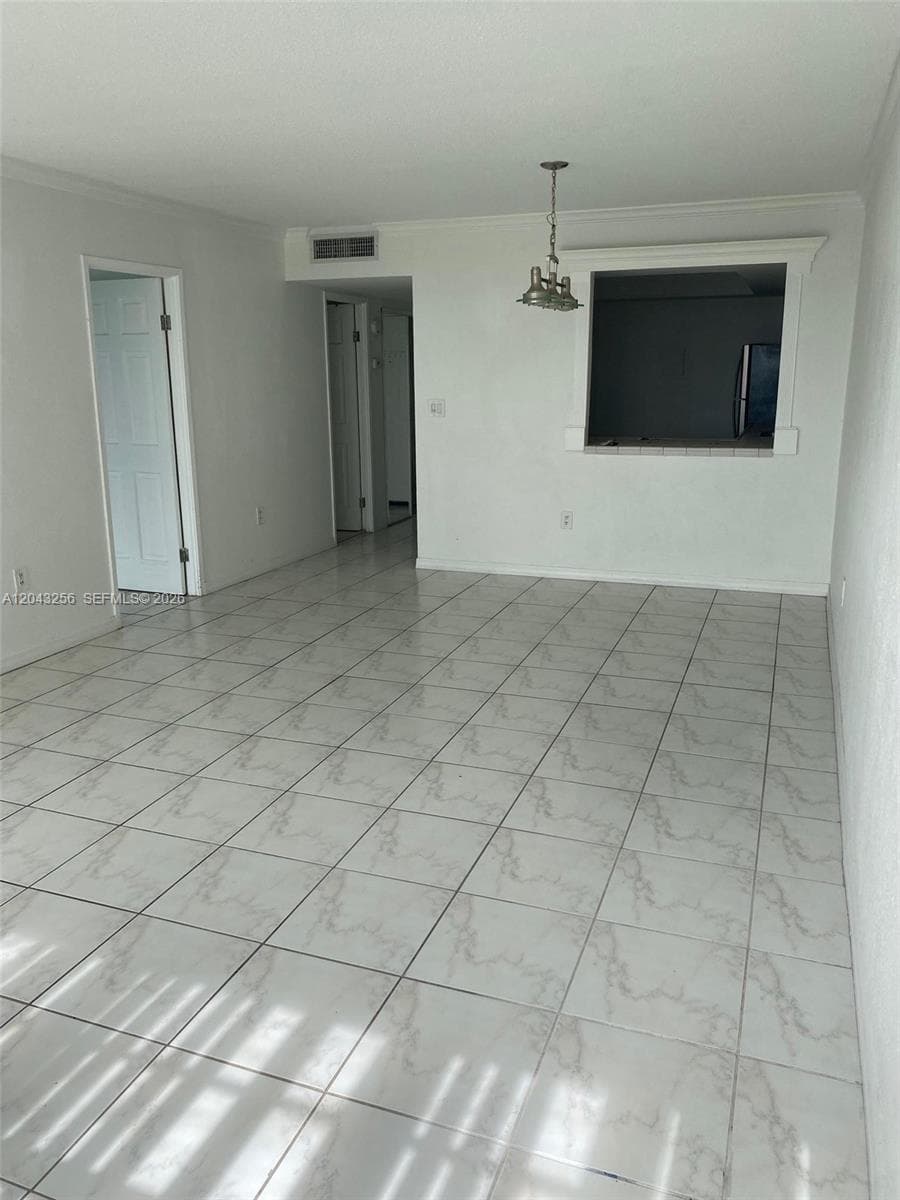 1301 NE Miami Gardens Dr # 701W, Miami FL 33179 photo 5