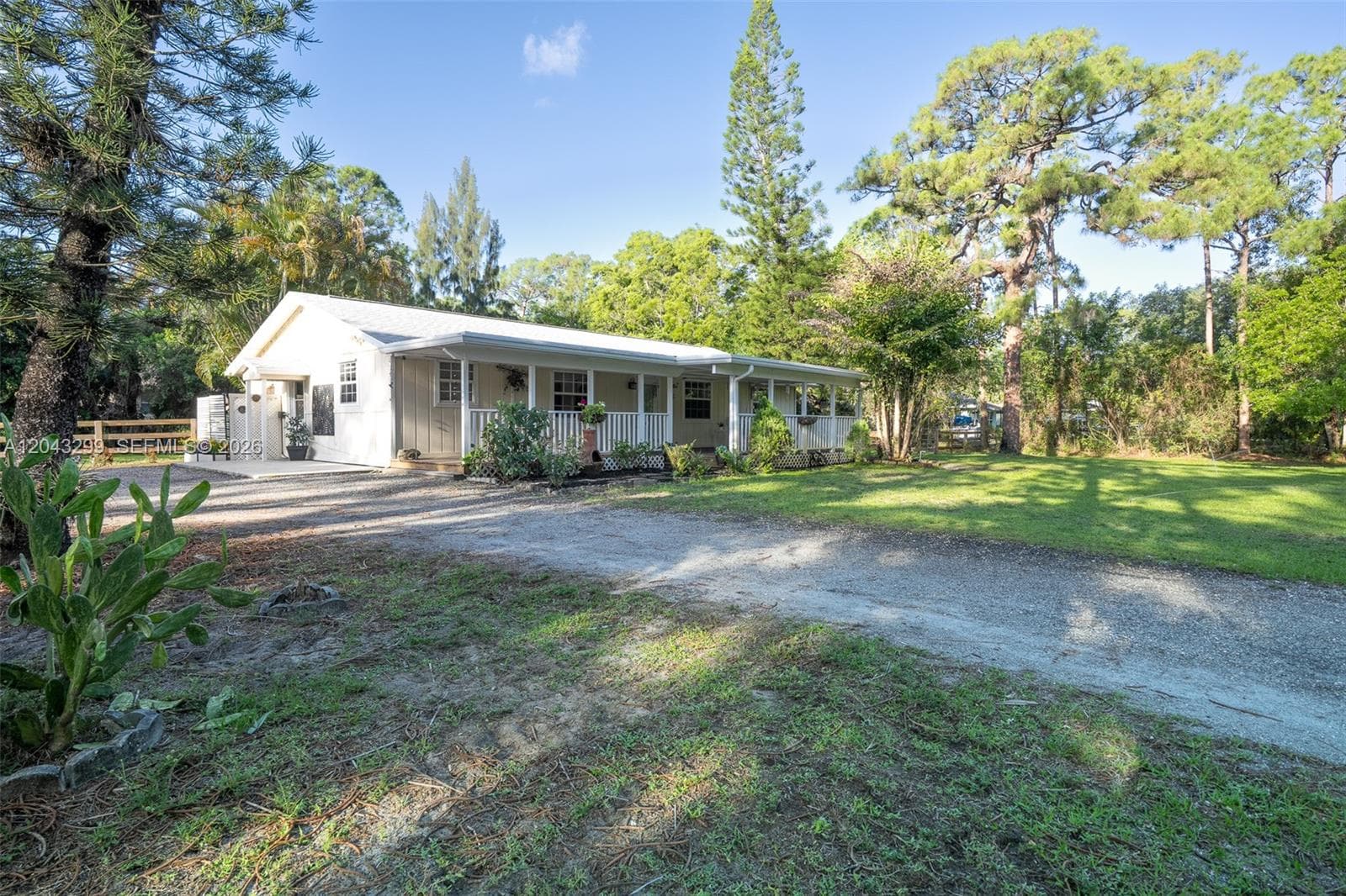 15160 Scotts Pl, Loxahatchee FL 33470 photo 2