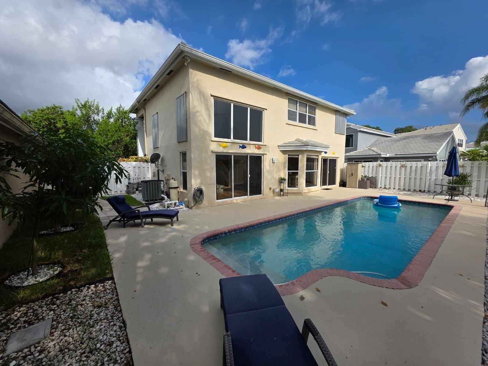 5220 NW 53rd Avenue, Coconut Creek FL 33073 photo 2