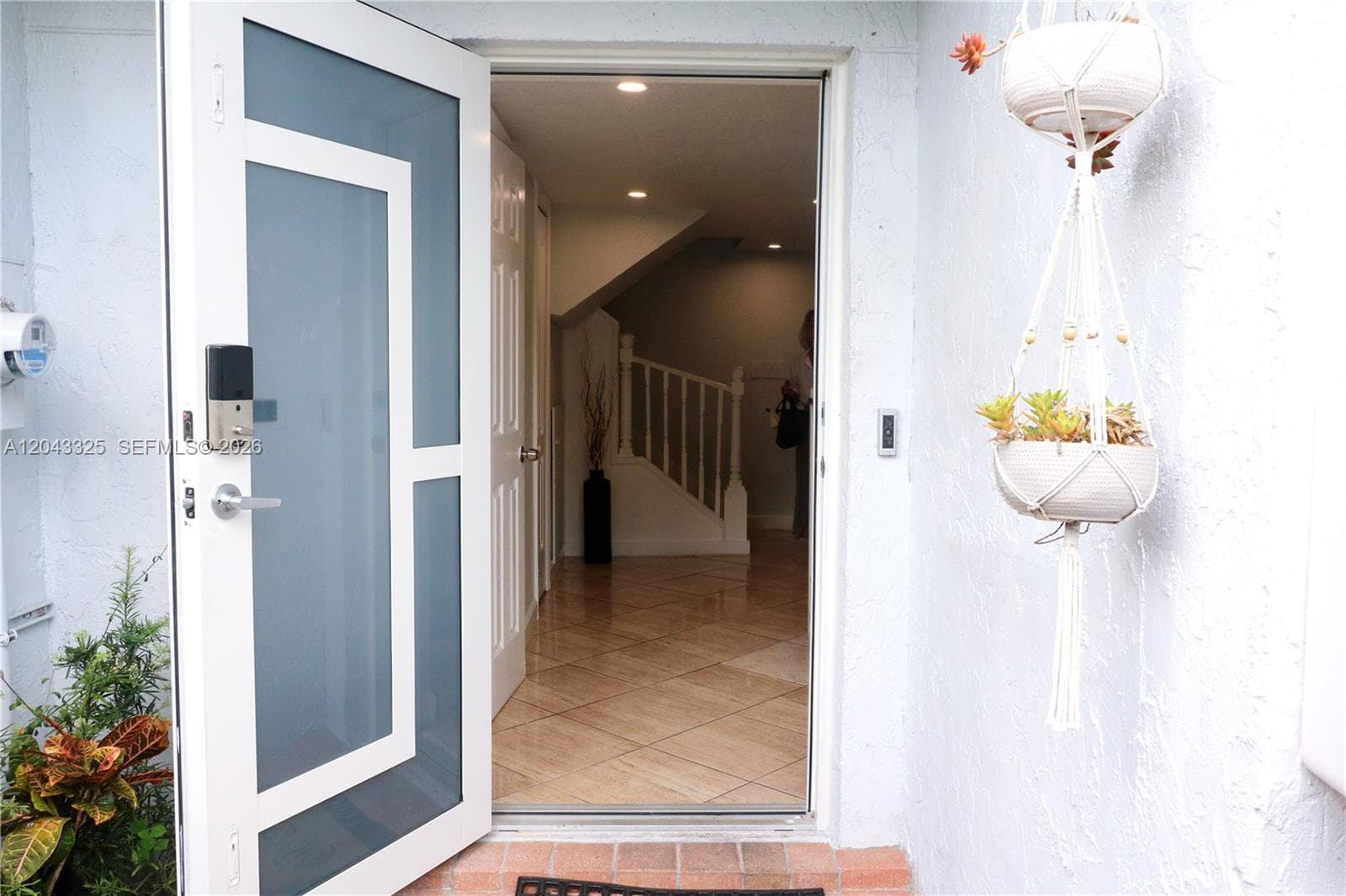 400 NW 107th Ave # 10C, Miami FL 33172 photo 2