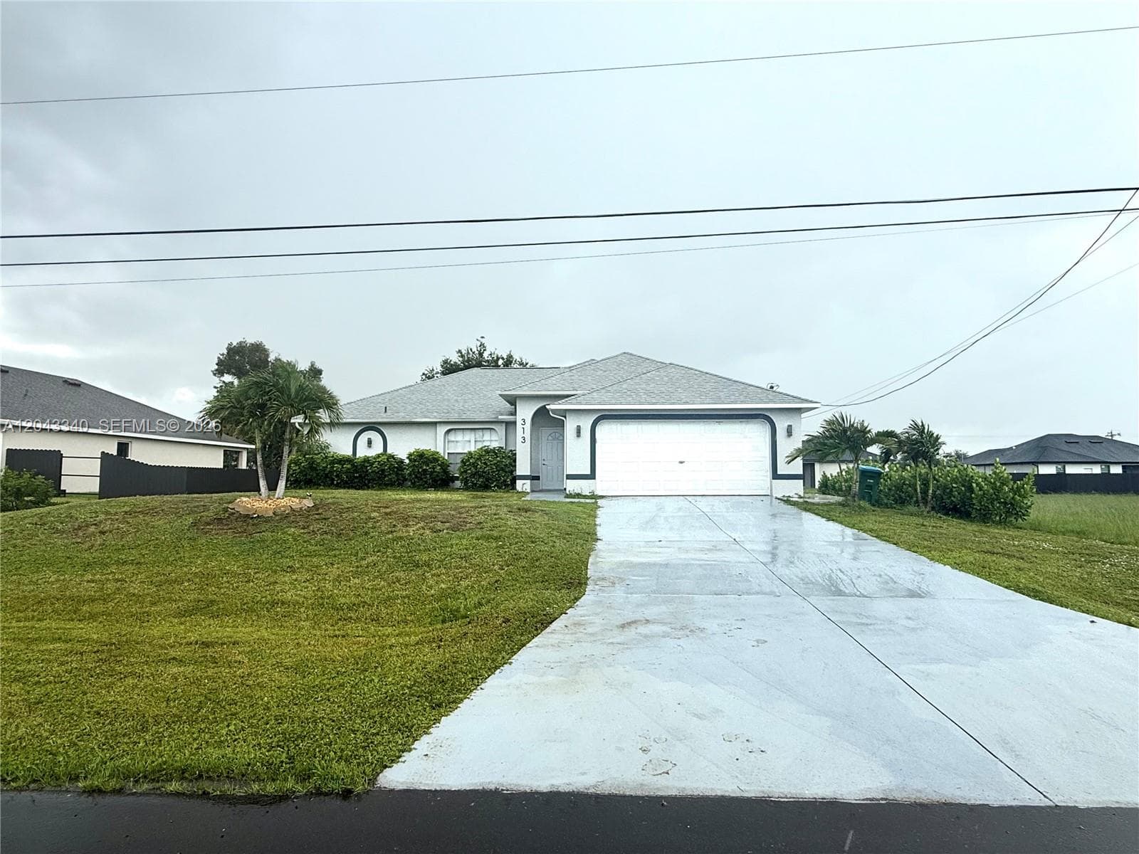 313 NW 16 PL, Cape Coral FL 33993 photo 2