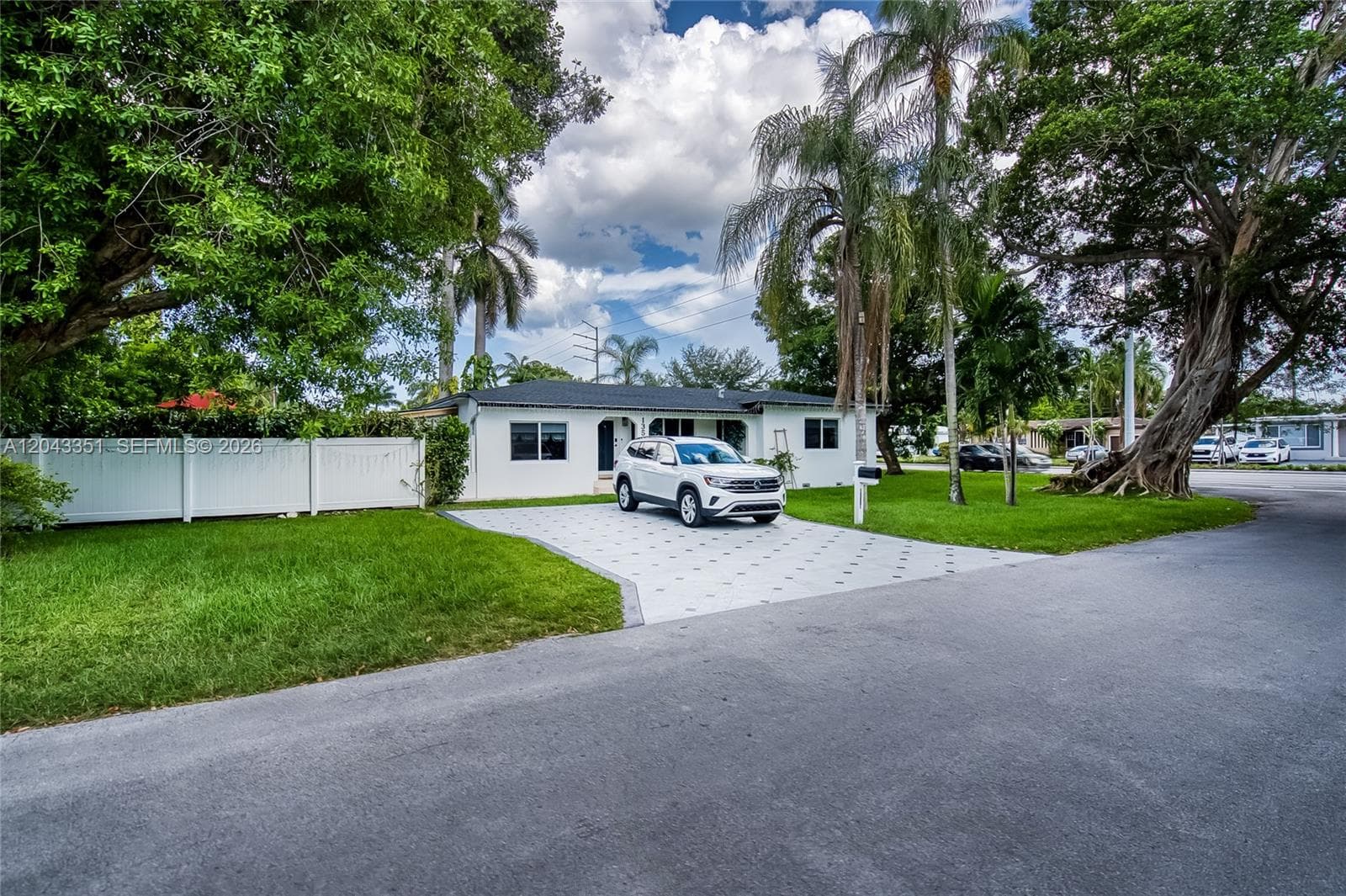 13501 NE Miami Ct, Miami FL 33161