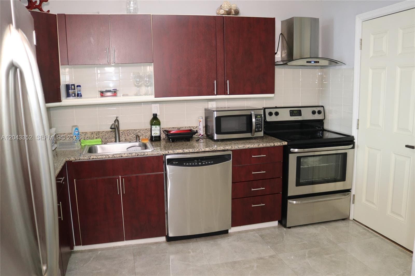 1150 NE 191st St # 37, Miami FL 33179 photo 3