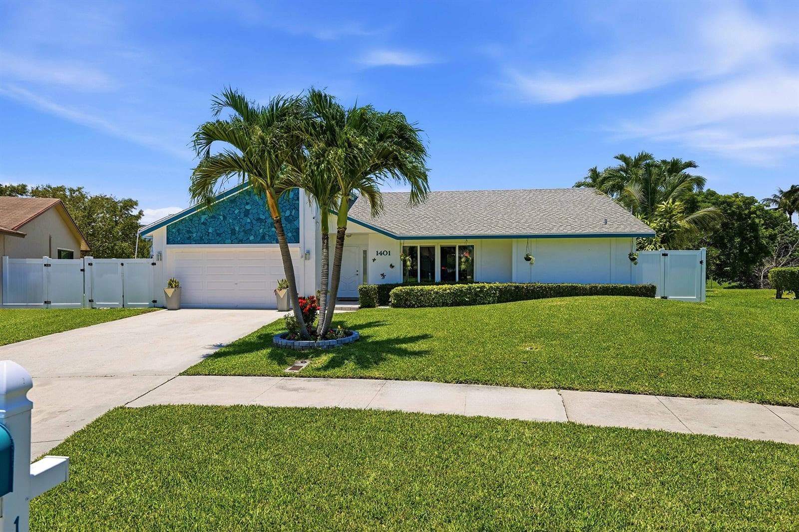 1401 SW 28th Terrace, Deerfield Beach FL 33442 photo 2
