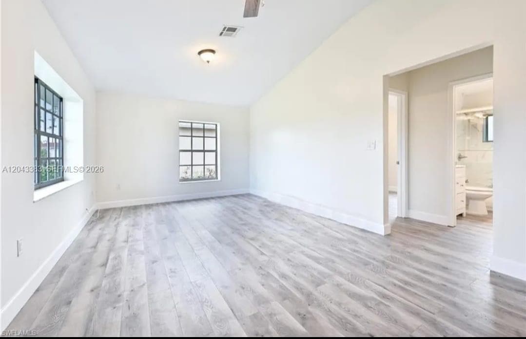 2830 NE 4th Ave, Naples FL 34120 photo 2