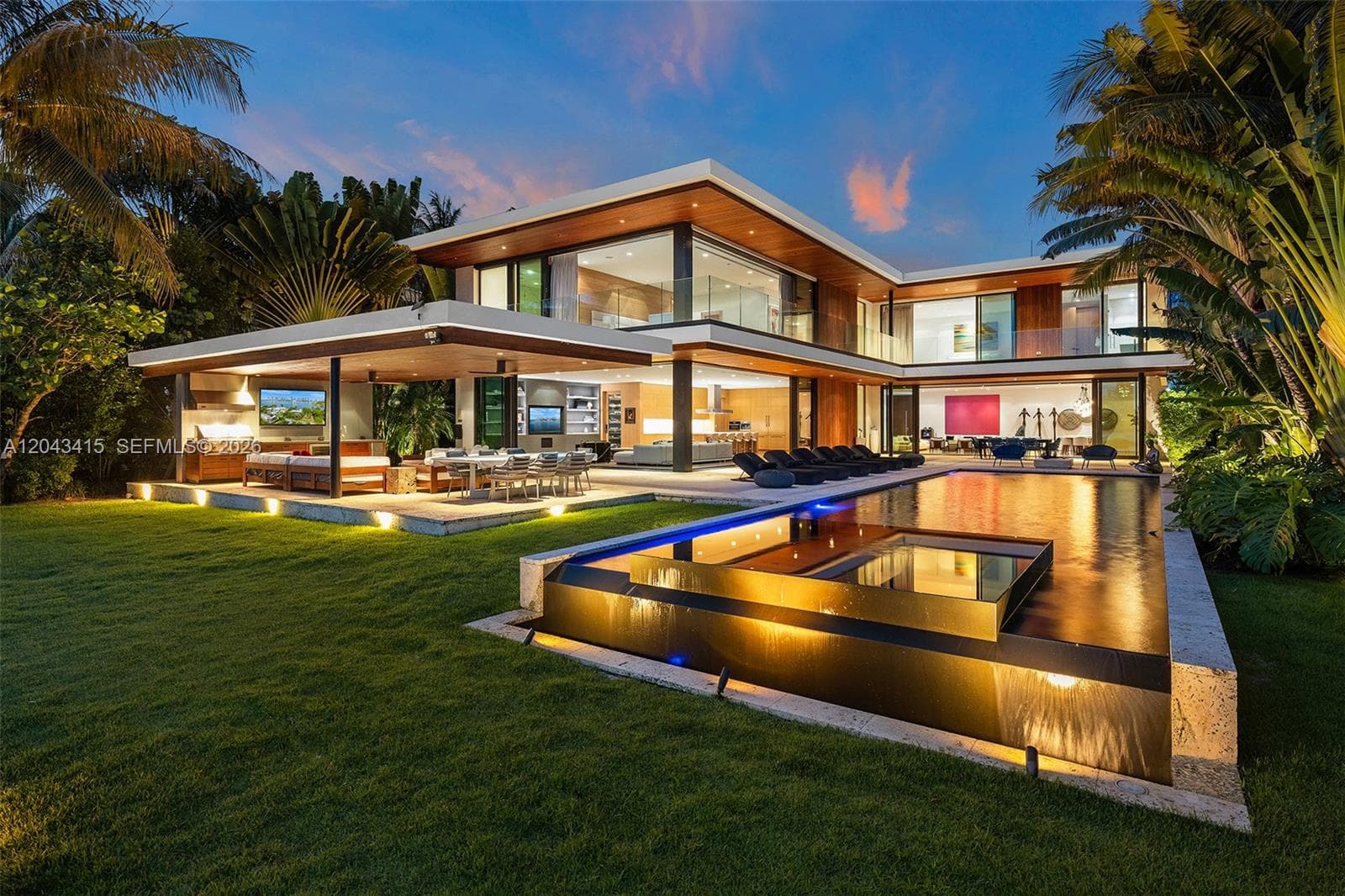 126 W San Marino Dr, Miami Beach FL 33139 photo 2