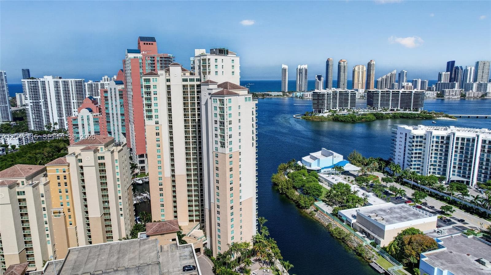 3330 NE 190th St # 718, Aventura FL 33180