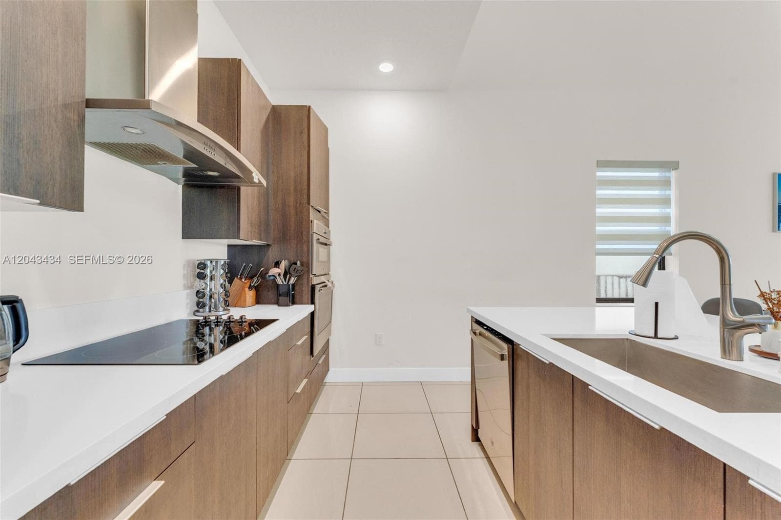 8822 NW 161st Ter, Miami Lakes FL 33018 photo 3