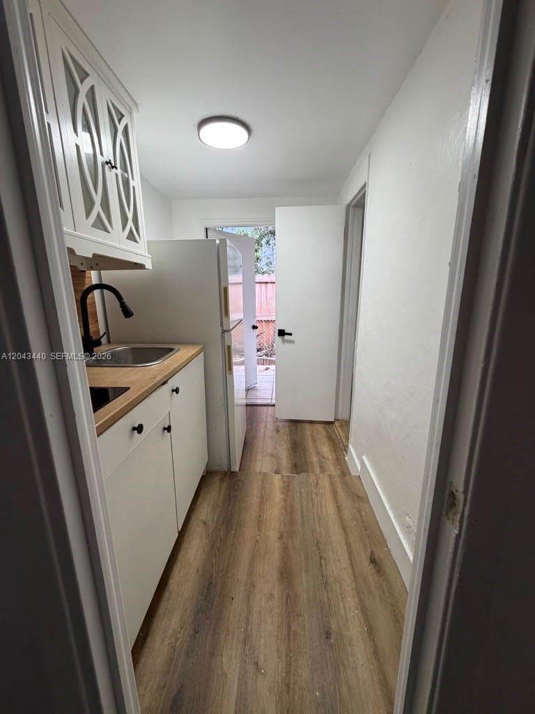 2137 NW 1st Ter # Back, Miami, FL 33125 photo 3