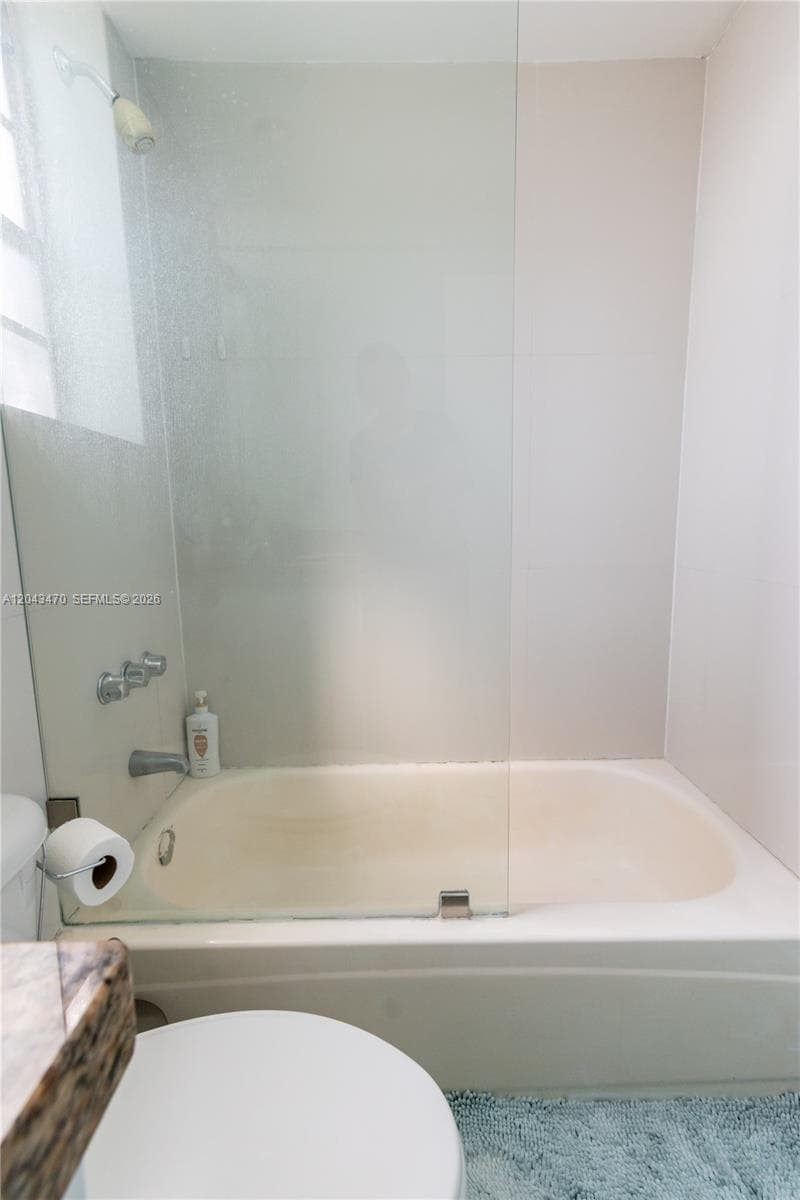 1460 Ocean Dr # 309, Miami Beach, FL 33139 photo 4