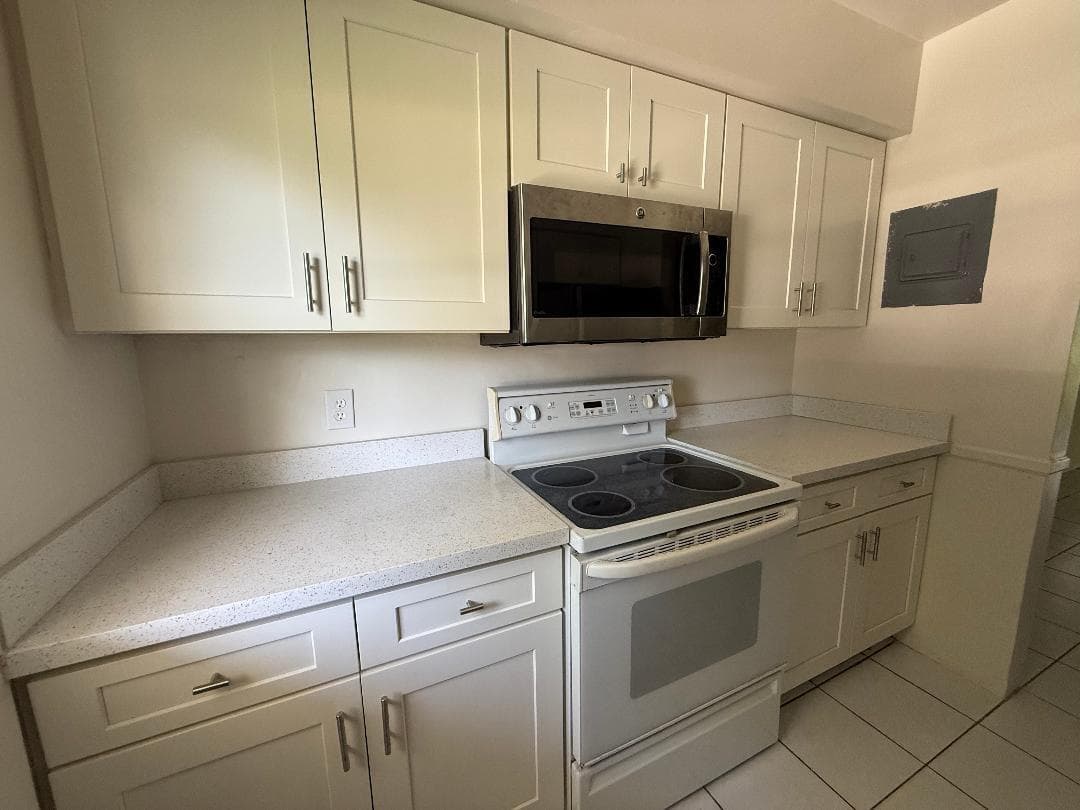 3941 Crystal Lake Drive # E, Pompano Beach, FL 33064 photo 5