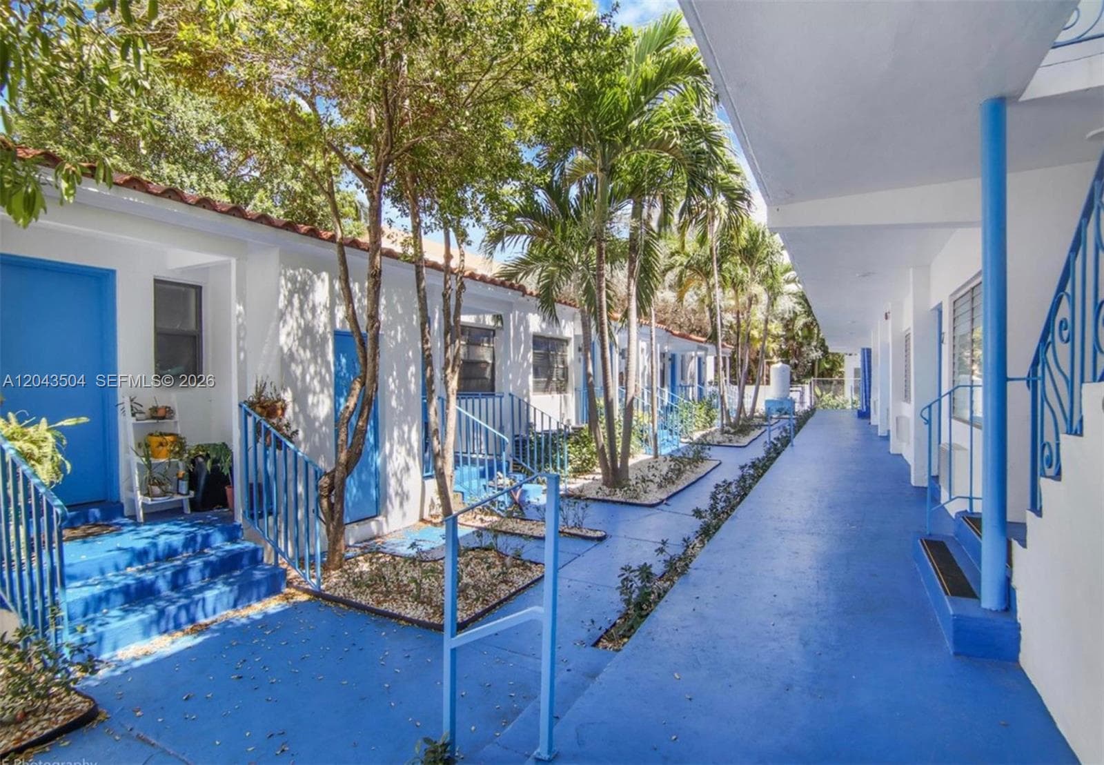 7717 Byron Ave, Miami Beach FL 33141 photo 4