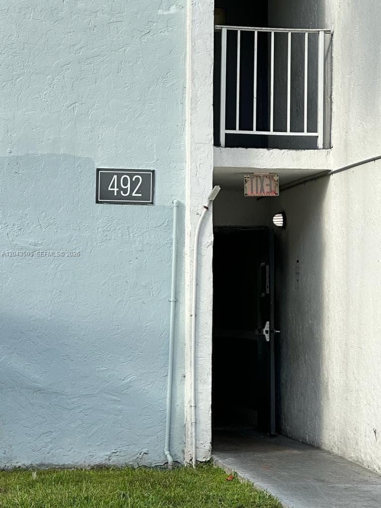 492 NW 165th St Rd # C-211, Miami FL 33169 photo 3