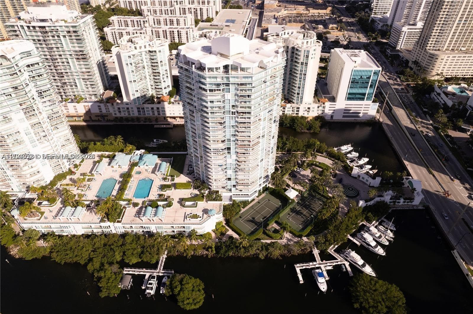 16400 Collins Ave # 942, Sunny Isles Beach FL 33160 photo 3