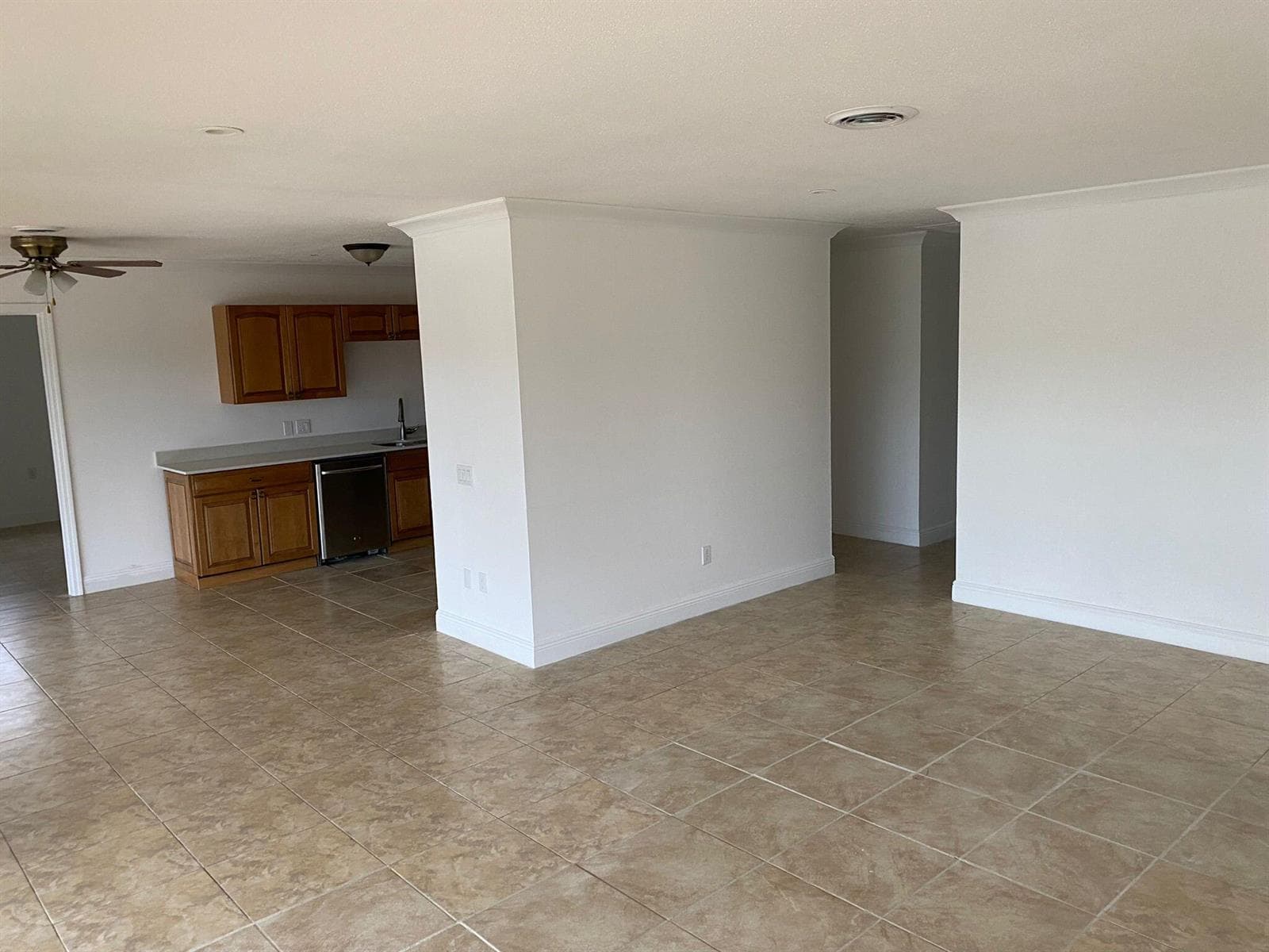 18 Andros Road, Palm Springs FL 33461 photo 4