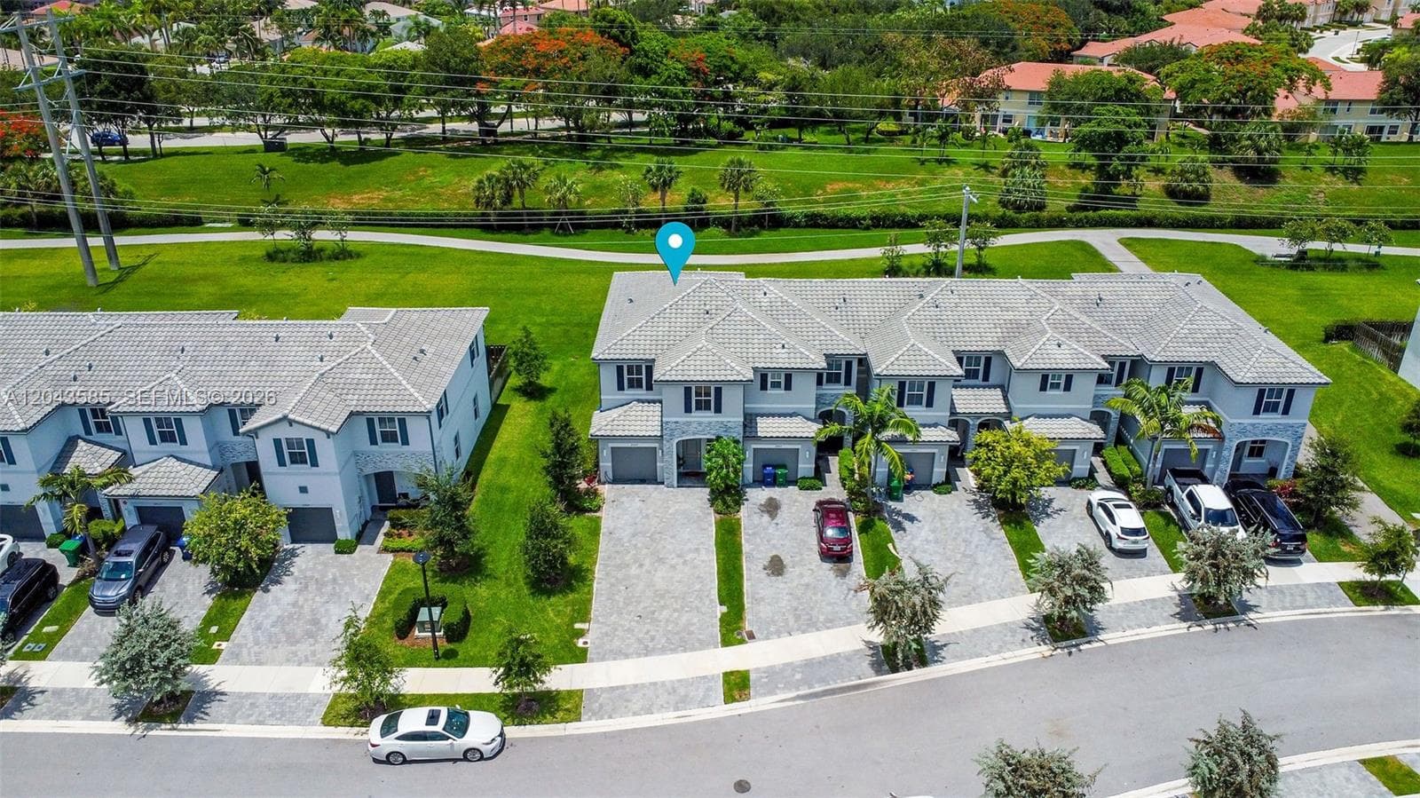 11889 NW 47th Mnr, Coral Springs FL 33076 photo 4