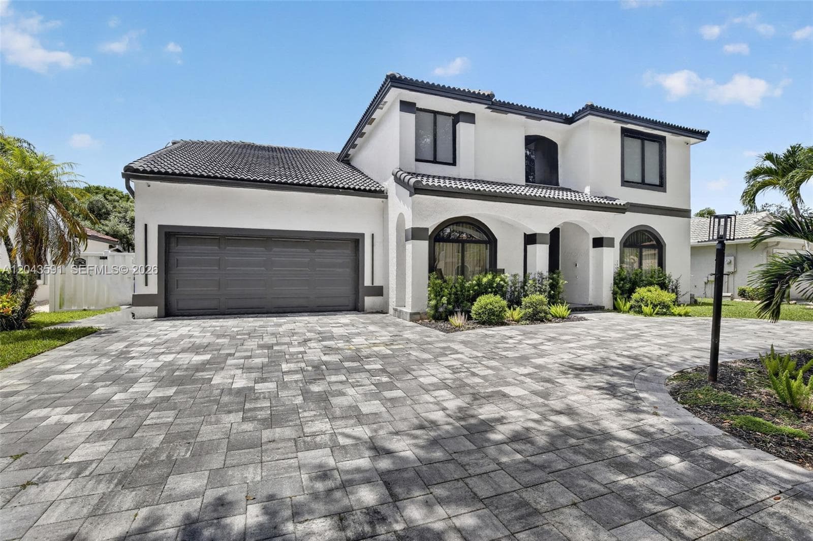 10746 Charleston Pl, Cooper City FL 33026 photo 2