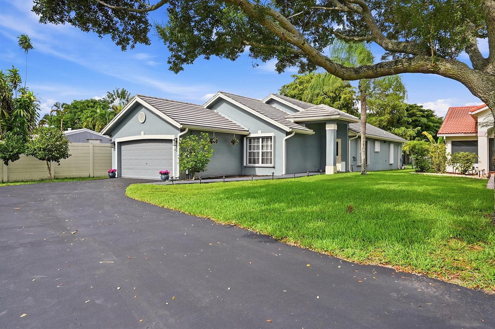 12445 SW 7th Place, Davie FL 33325 photo 3