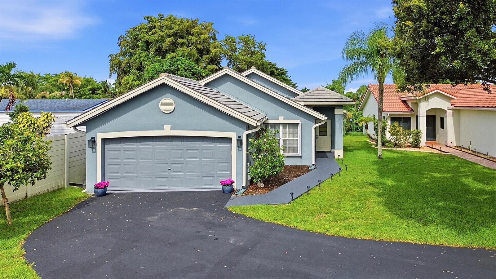 12445 SW 7th Place, Davie FL 33325
