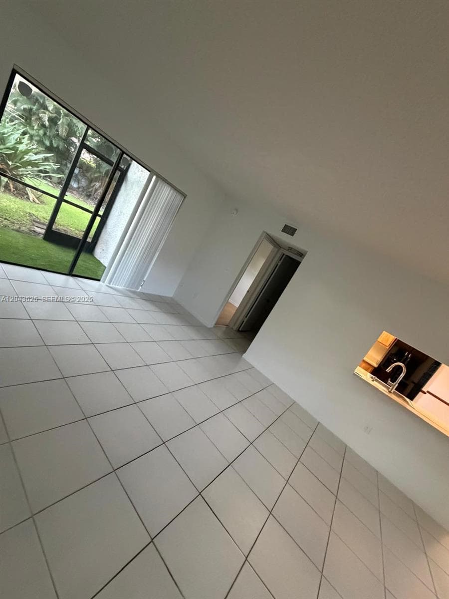 9643 NW 4th St # 5B, Coral Springs, FL 33071 photo 4