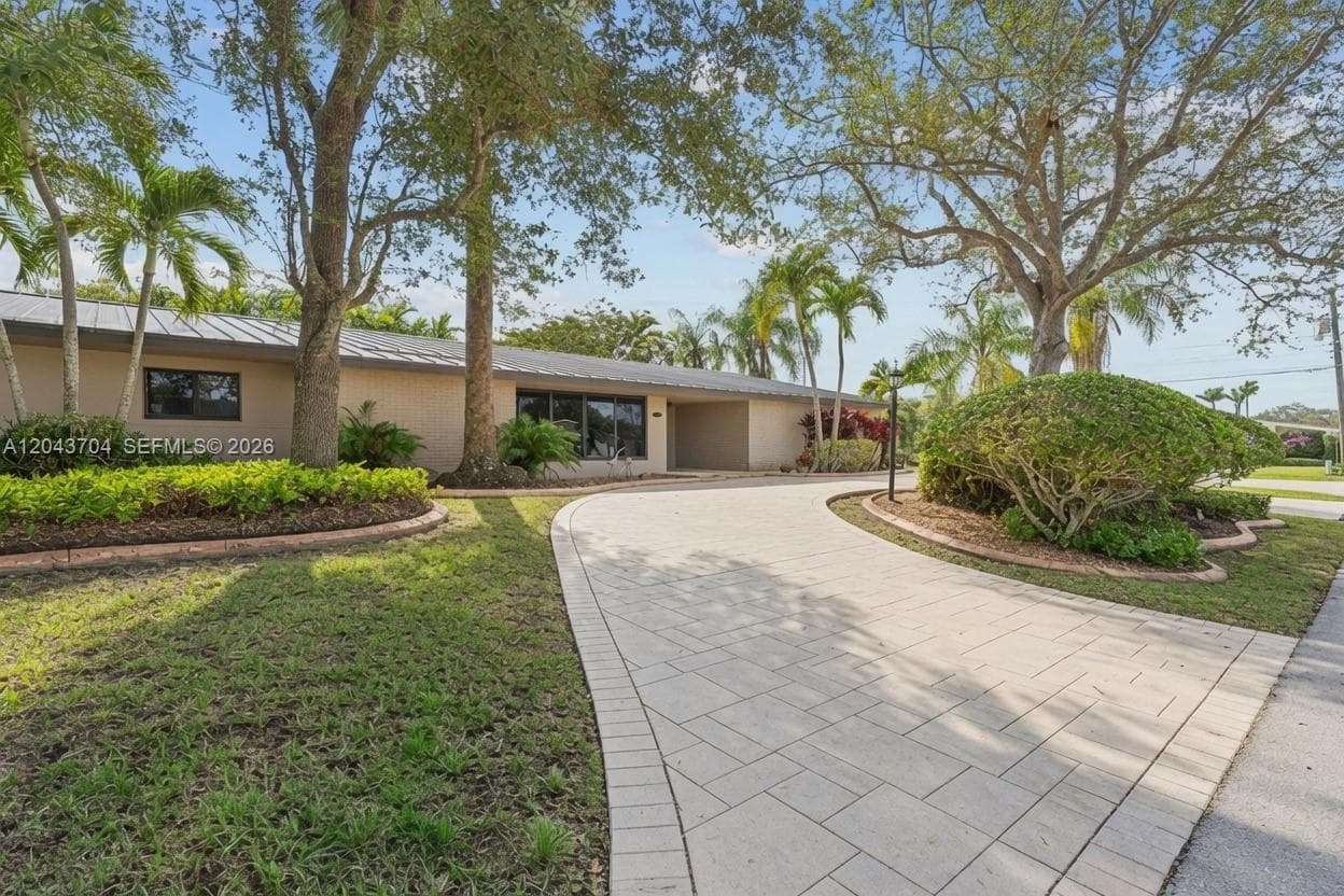 7430 SW 142nd Ter, Palmetto Bay FL 33158 photo 2