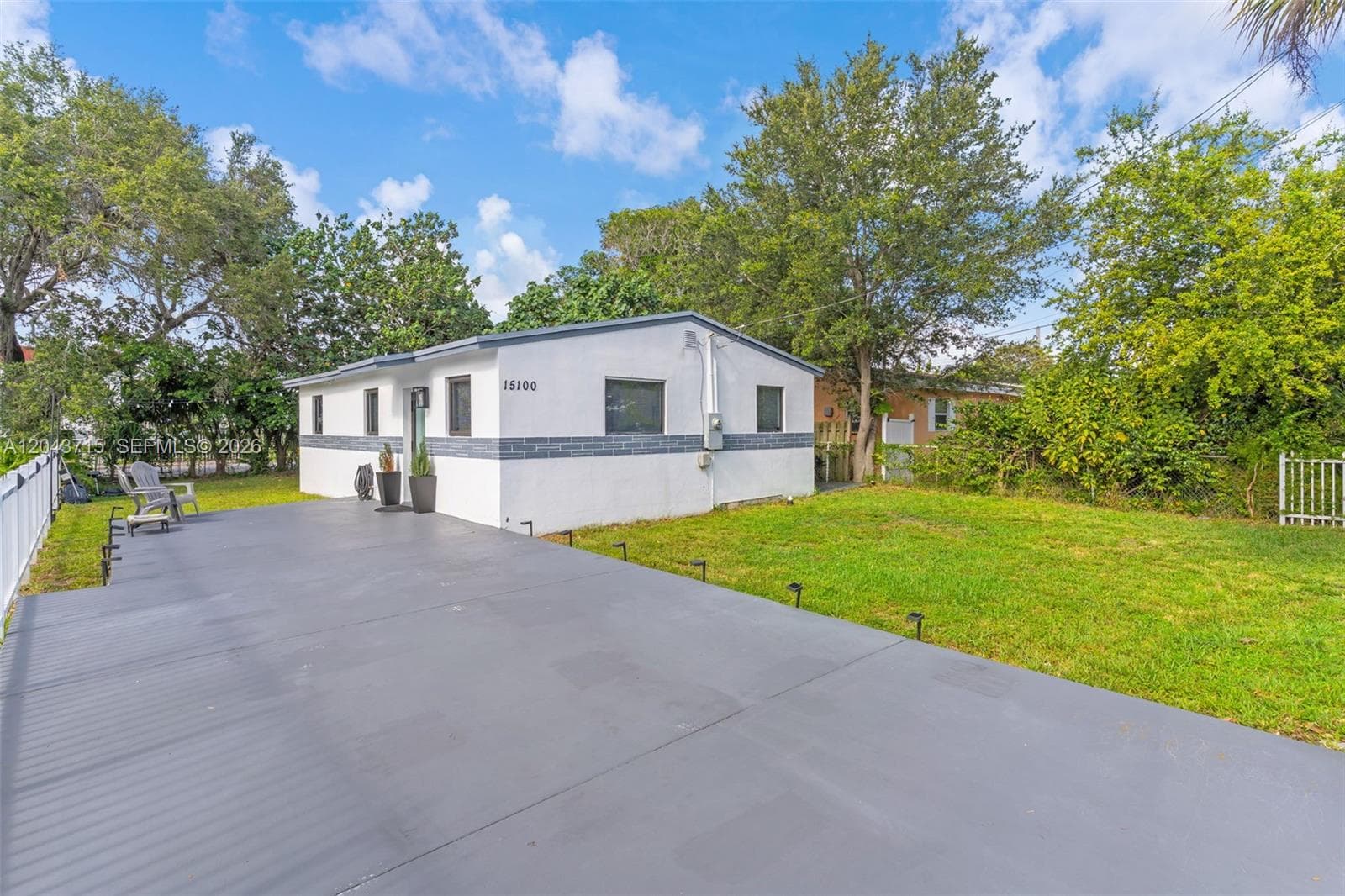 15100 NE 14th Ct, North Miami Beach FL 33162 photo 3