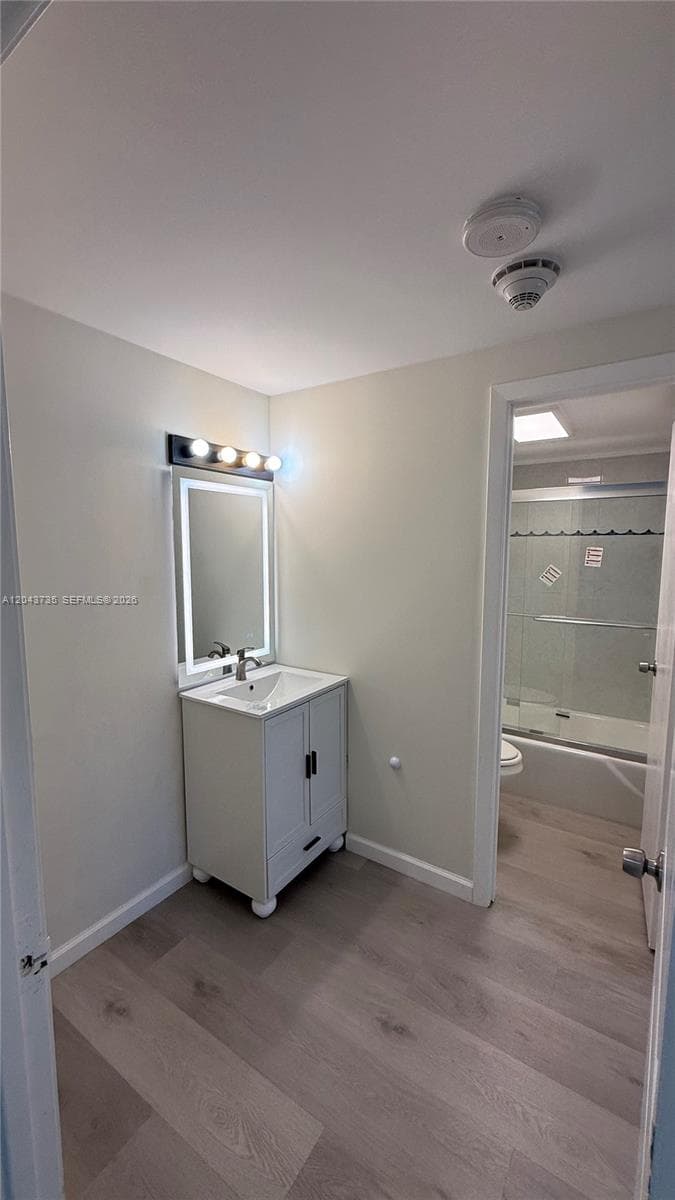 300 Bayview Dr # 211, Sunny Isles Beach FL 33160 photo 5