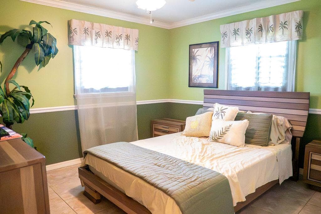 2445 NE 16th Court, Jensen Beach FL 34957 photo 4